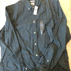 Gap men’s long sleeve gingham untucked